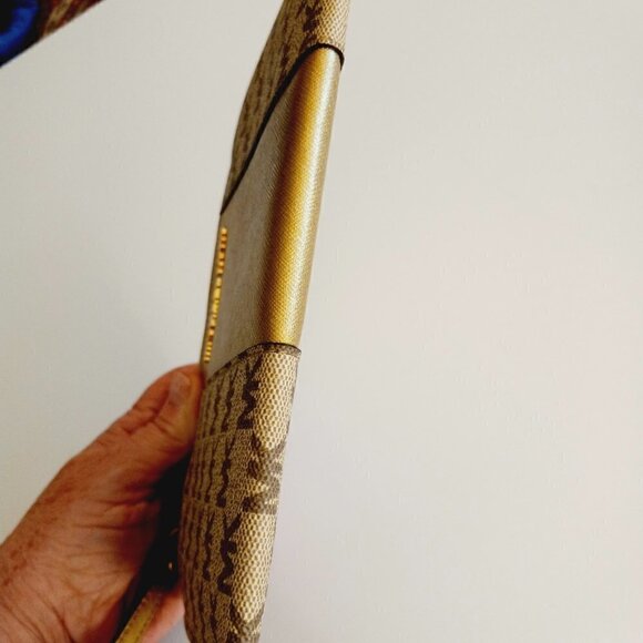 Michael Kors Tan Signature Wristlet Gold Stripe - Picture 8 of 9